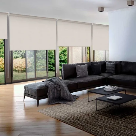 Vista lateral del estor opaco Dark M1 enrollado, sistema compacto y elegante