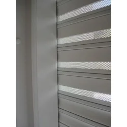 PERSIANA SEGURIDAD CON CAJÓN ALUMINIO Y GUIAS ANTIPALANCA