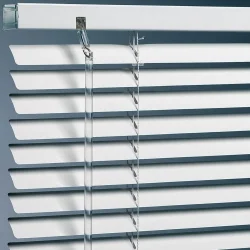 HASTE DE PLÁSTICO PARA PERSIANA VENEZIANA 70cm