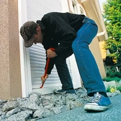 Persiana de Seguridad Autoblocante con Cajón Exterior