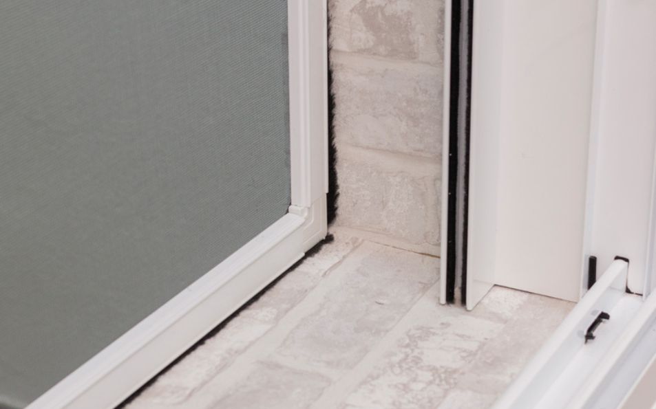 Mosquitera fija con malla de fibra de vidrio a medida