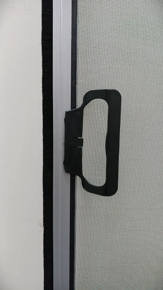 Detalle asa ergonómica