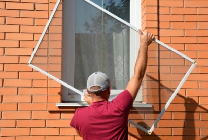 ¿Qué es mejor mosquitera fija o plisada?