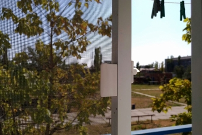 ¿Qué es una mosquitera plisada?